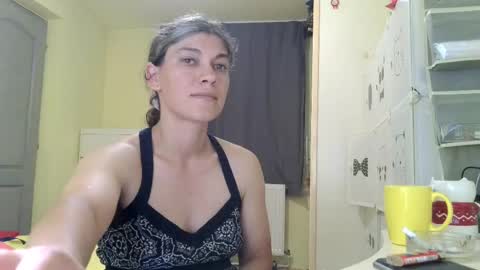 Miss Helena online show from 06/05/26, 05:18