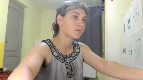 Miss Helena online show from 07/08/26, 05:50