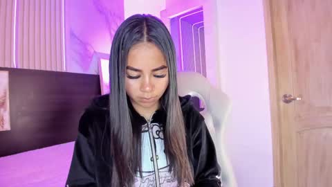 meredith_spencer online show from 02/20/25, 11:32