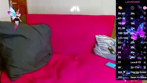 Snapshot of mereleona chatting on 10/08/25, 03:20 Mereleona online show from 10/08/25, 03:20