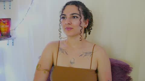 Snapshot of merida_bell18 chatting on 12/18/24, 02:10 Merida Bell online show from 12/18/24, 02:10