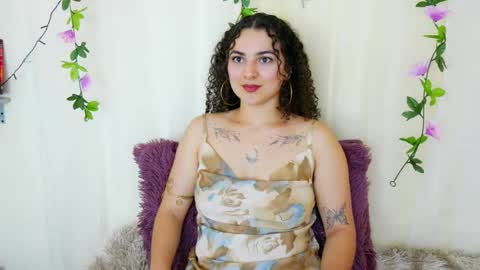 Snapshot of merida_bell18 chatting on 03/02/25, 12:31 Merida Bell online show from 03/02/25, 12:31