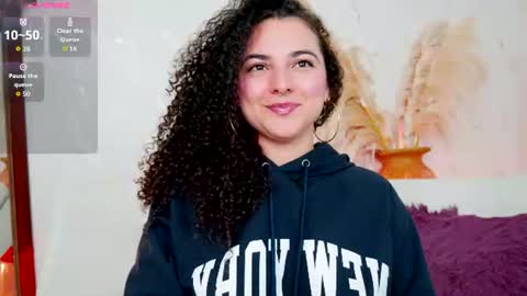 Snapshot of merida_bell18 chatting on 06/11/26, 03:15 Merida Bell online show from 06/11/26, 03:15