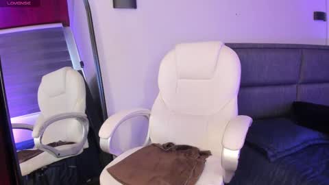 Merida  online show from 02/19/25, 12:55