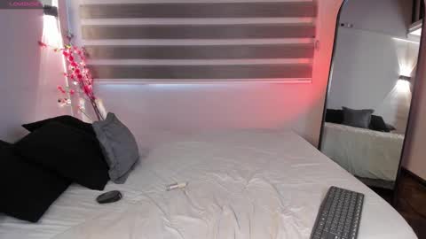 Merida  online show from 09/27/25, 01:05