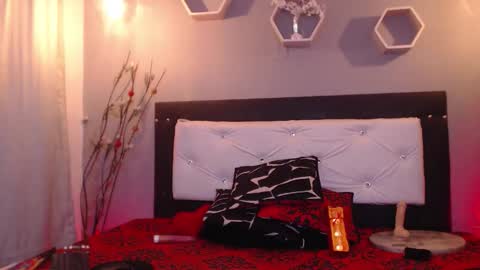 meriiiidaa online show from 09/24/25, 03:10