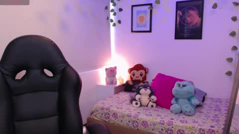 Snapshot of merilynwhithe_ chatting on 10/05/25, 10:29 Merilyn online show from 10/05/25, 10:29