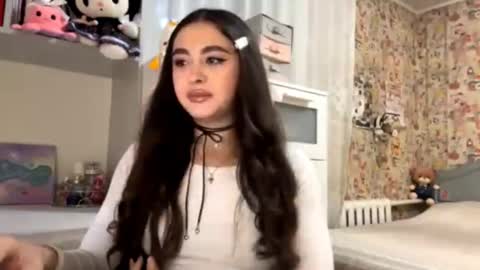 Enni online show from 12/01/25, 05:29