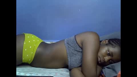 merlin_queen online show from 10/18/25, 06:37