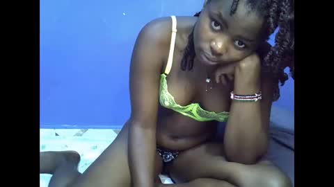 merlin_queen online show from 11/22/25, 07:18