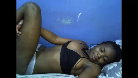 merlin_queen online show from 12/23/25, 07:17