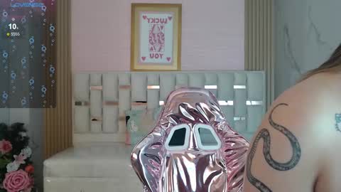 Snapshot of merloth_sub chatting on 03/01/25, 03:21 Merloth online show from 03/01/25, 03:21