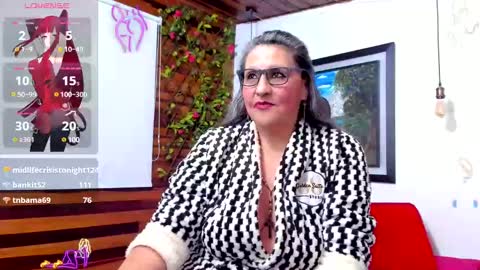 Snapshot of merlyna_goldens chatting on 01/18/25, 06:45 My next birthday is December 11th. online show from 01/18/25, 06:45