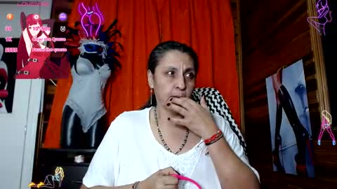 Snapshot of merlyna_goldens chatting on 01/23/25, 03:16 My next birthday is December 11th. online show from 01/23/25, 03:16