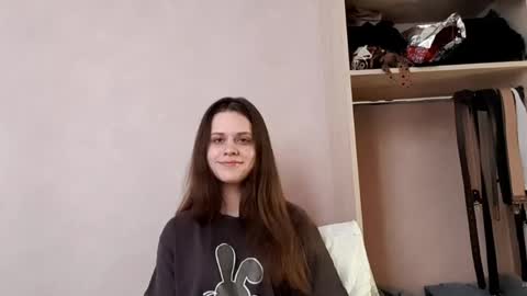 Snapshot of merryishmael chatting on 04/15/26, 03:13 Aurora online show from 04/15/26, 03:13