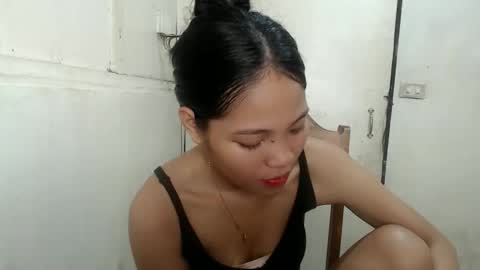 Snapshot of merryrose143 chatting on 04/04/26, 05:06 merryrose143 online show from 04/04/26, 05:06