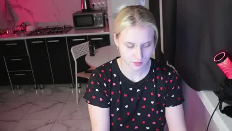 Snapshot of mertyxxx chatting on 02/13/26, 10:17 Merty online show from 02/13/26, 10:17