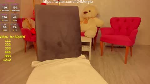 Snapshot of mery_lo chatting on 02/17/25, 12:32 Mery lo online show from 02/17/25, 12:32