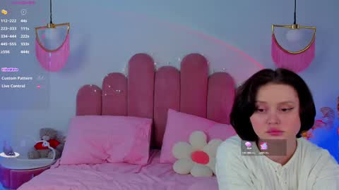 Anna online show from 03/07/25, 12:45