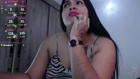 Snapshot of merylintiwg01 chatting on 01/30/25, 09:15 M online show from 01/30/25, 09:15