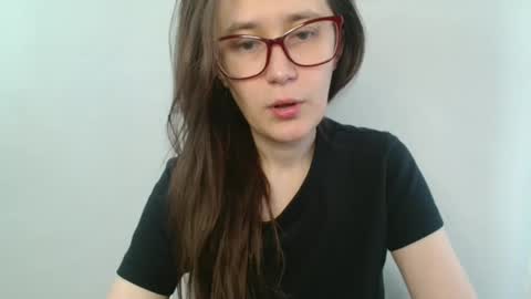 Jessica online show from 10/14/25, 09:54