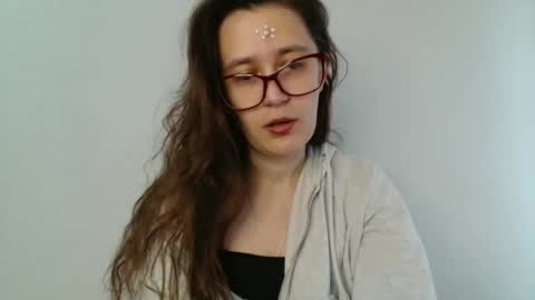 Snapshot of mesmerizing_hypn0_goddess chatting on 10/22/25, 07:41 Jessica online show from 10/22/25, 07:41