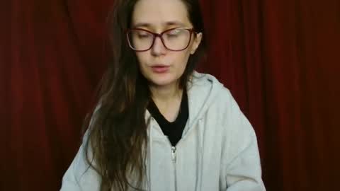 Snapshot of mesmerizing_hypn0_goddess chatting on 11/05/25, 12:16 Jessica online show from 11/05/25, 12:16