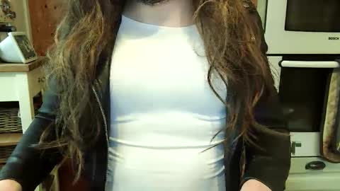 messyxdresser online show from 03/10/25, 01:54