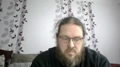 Snapshot of metallbuddy chatting on 12/22/24, 12:27 ask me online show from 12/22/24, 12:27