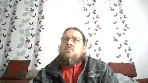 Snapshot of metallbuddy chatting on 01/04/25, 11:43 ask me online show from 01/04/25, 11:43