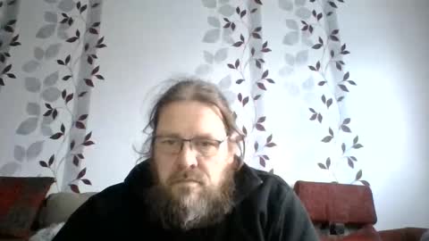 Snapshot of metallbuddy chatting on 01/10/25, 07:35 ask me online show from 01/10/25, 07:35