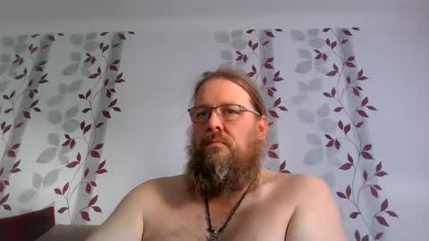 Snapshot of metallbuddy chatting on 09/19/25, 02:29 ask me online show from 09/19/25, 02:29