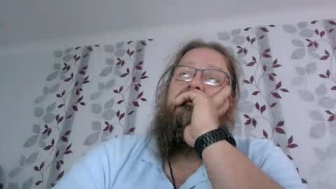 Snapshot of metallbuddy chatting on 09/25/25, 07:45 ask me online show from 09/25/25, 07:45