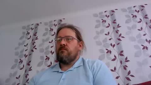 Snapshot of metallbuddy chatting on 10/21/25, 12:17 ask me online show from 10/21/25, 12:17