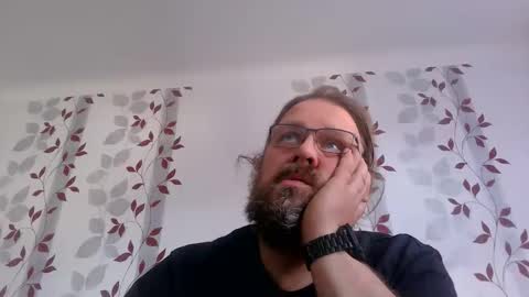 Snapshot of metallbuddy chatting on 11/23/25, 12:27 ask me online show from 11/23/25, 12:27