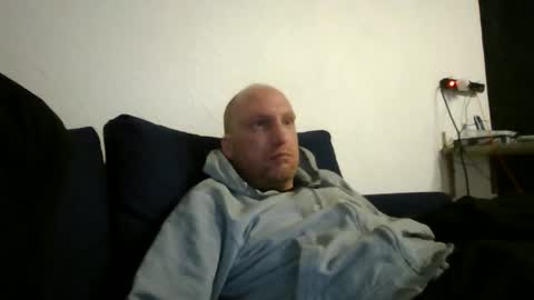 metaller123456 online show from 03/29/26, 06:52