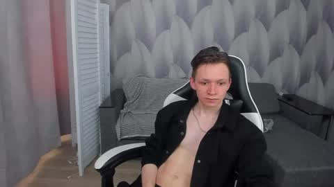 Snapshot of meverik_oushen chatting on 04/16/26, 12:50 MEVERIK OUSHEN online show from 04/16/26, 12:50