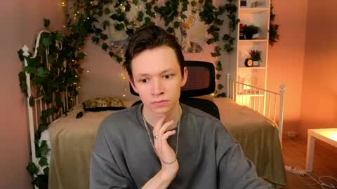 MEVERIK OUSHEN online show from 06/01/26, 12:40