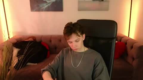 MEVERIK OUSHEN online show from 07/04/26, 10:16