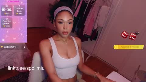 mew2wo online show from 11/24/25, 07:19