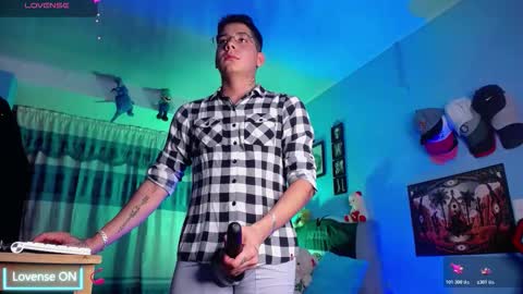 Jhon online show from 11/13/25, 03:05