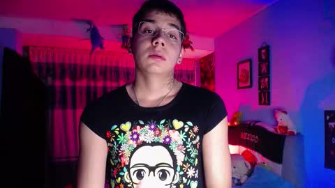 Jhon online show from 11/23/25, 02:22