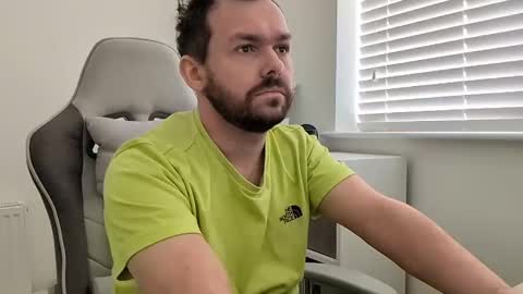 Snapshot of mg_of chatting on 02/26/25, 12:36 mg-of online show from 02/26/25, 12:36