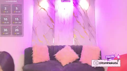 Mhia Kate online show from 11/21/25, 12:04