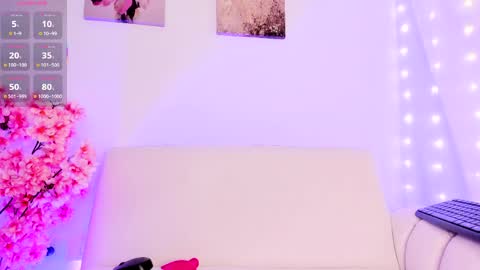 Mia online show from 04/18/26, 07:58