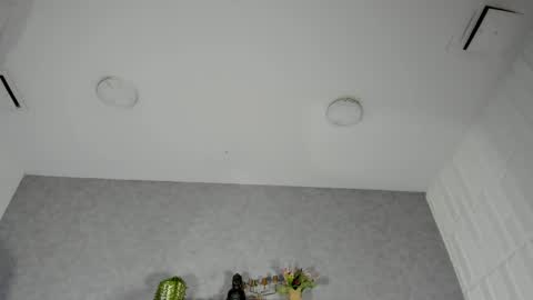 Mia1blaze online show from 04/22/26, 03:42