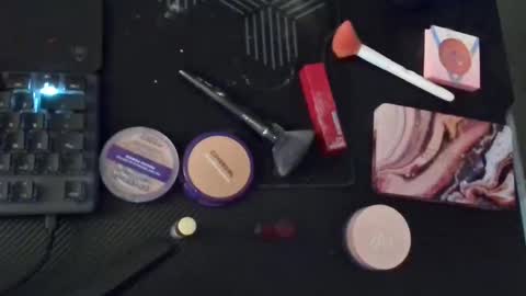 Snapshot of mia375675 chatting on 12/20/24, 10:05 Mia online show from 12/20/24, 10:05