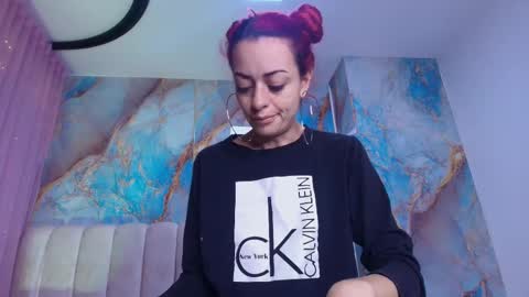 Emi online show from 02/15/26, 07:21