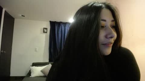 Mia zoe online show from 12/10/24, 02:16