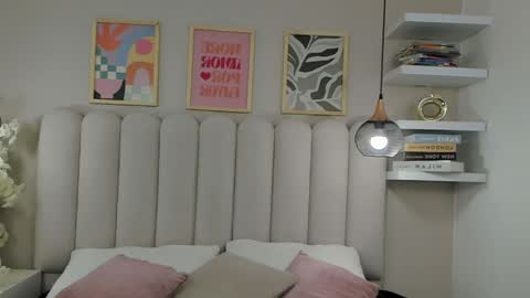 mia__bailey_ online show from 04/09/26, 03:06